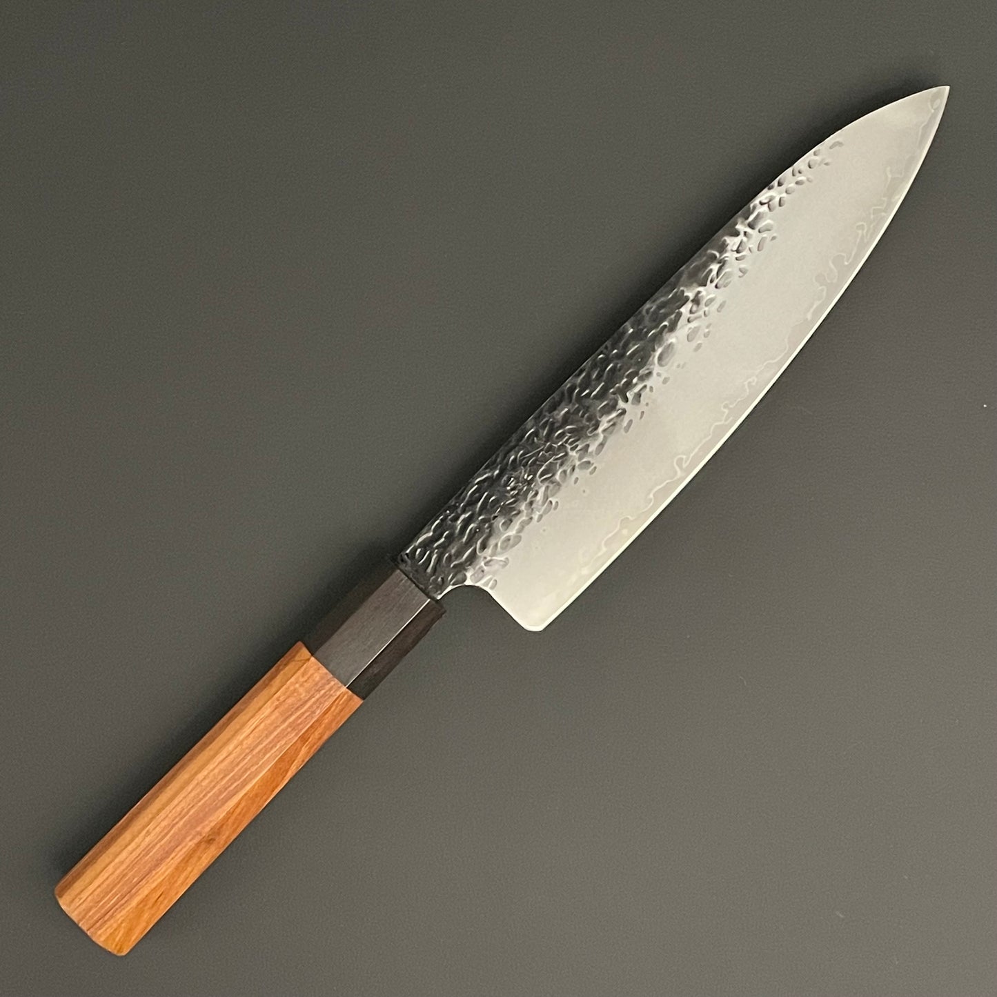 Gyuto 190mm (7.5 in) VG10 Black Hammered Finish Double-Bevel