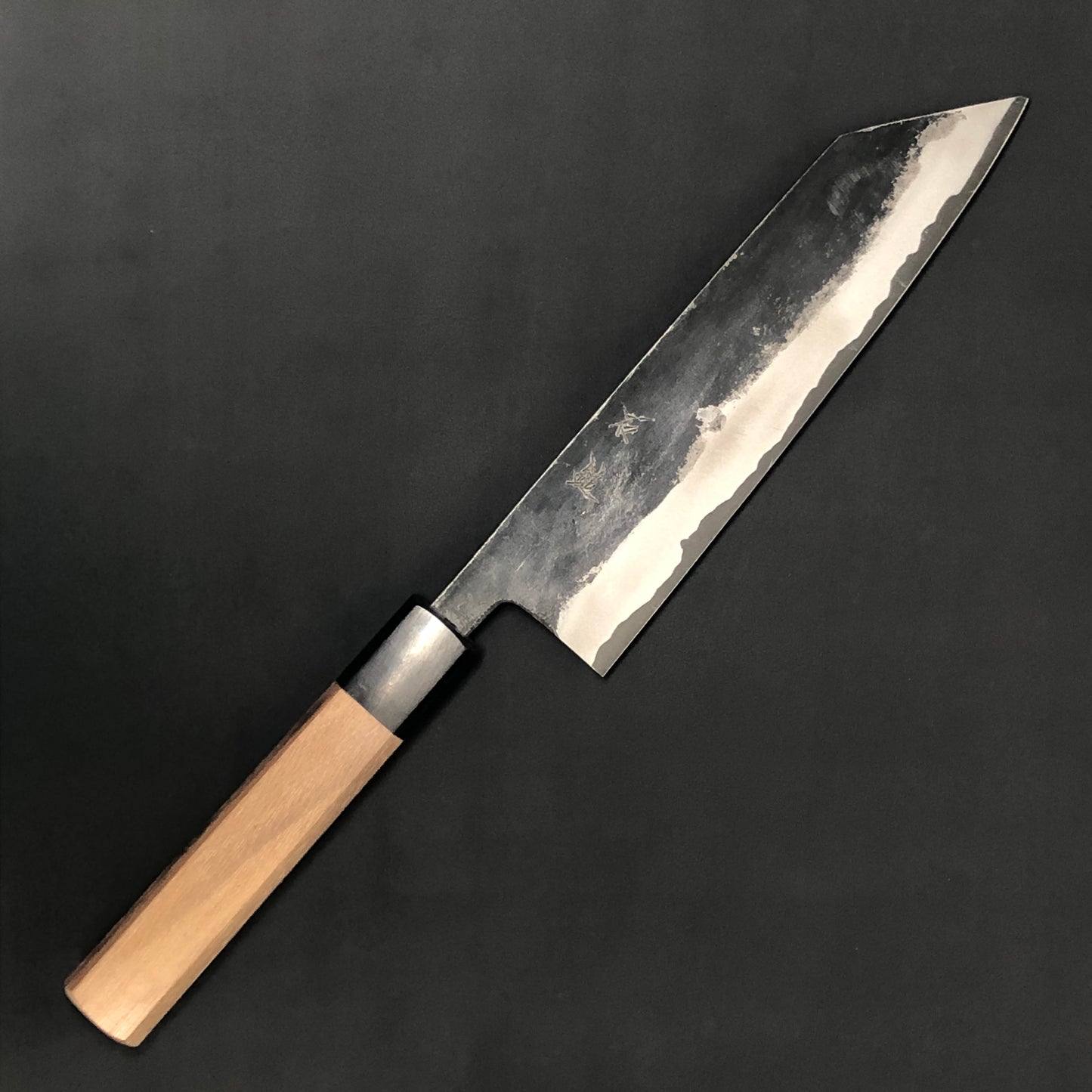 Kiritsuke Kurouchi 180 mm (7.1 in) Aogami Super Walnut Octagonal Double-Bevel