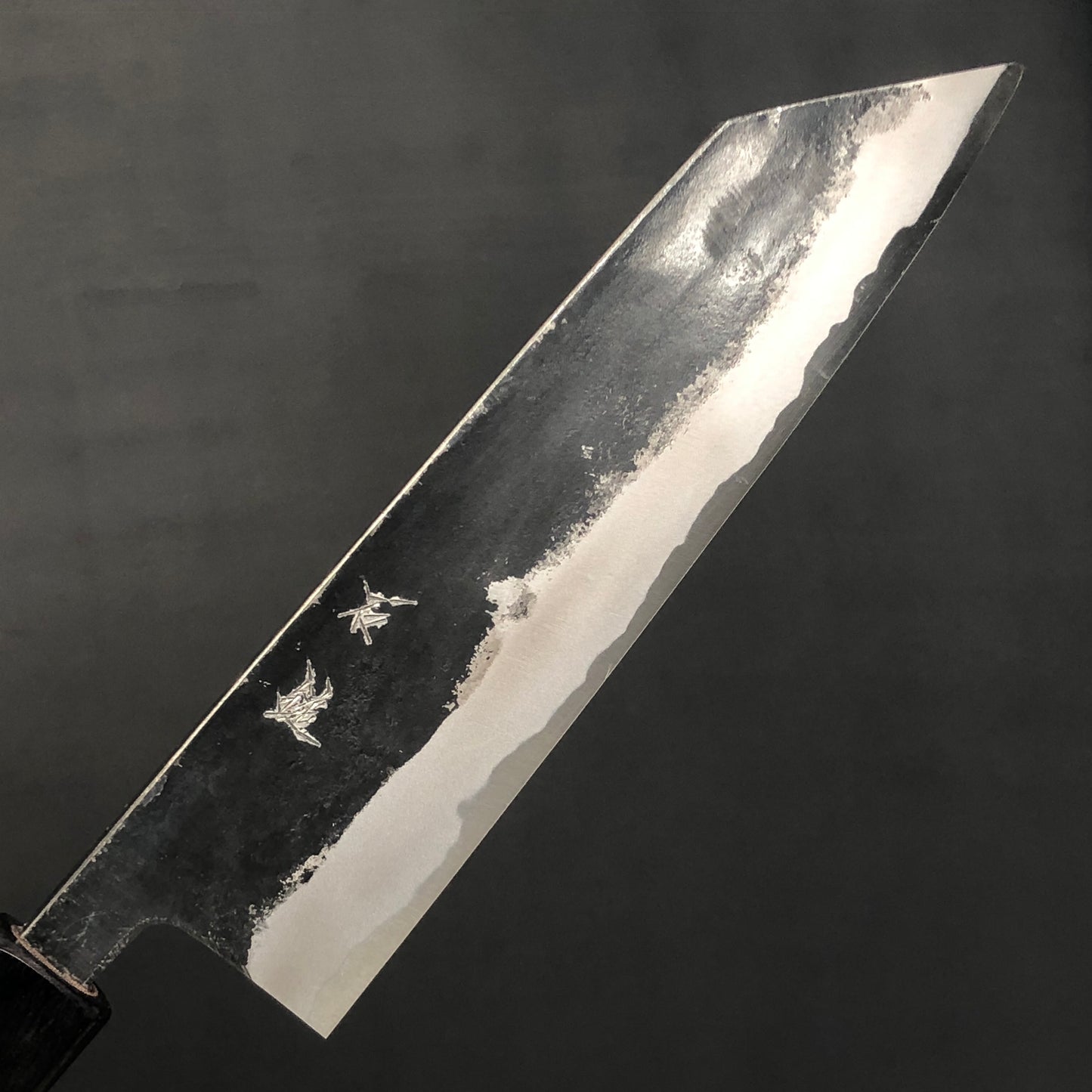 Kiritsuke Kurouchi 180 mm (7.1 in) Aogami Super Walnut Octagonal Double-Bevel